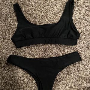 Kulani Kinis black bikini bottoms size small